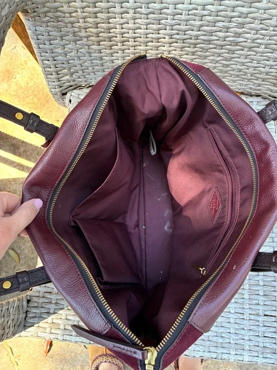 Fossil Burgundy Leather Tote with Dark Brown Straps - Picture 4 of 4
